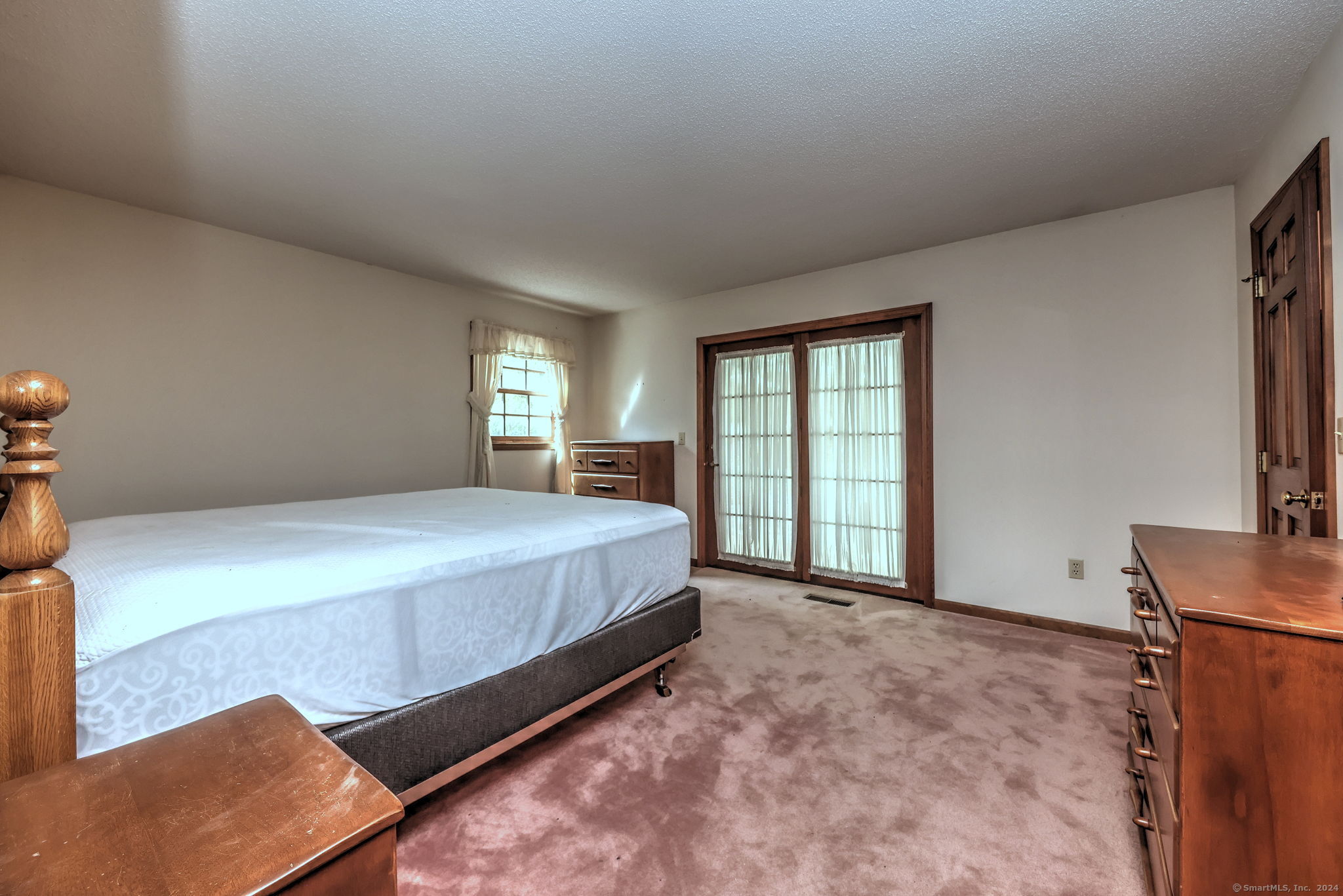 1144 Amity Road Bethany CT 06524