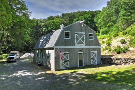 1144 Amity Road Bethany CT 06524