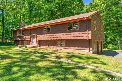 122 Fresh Meadow Drive Trumbull CT 06611
