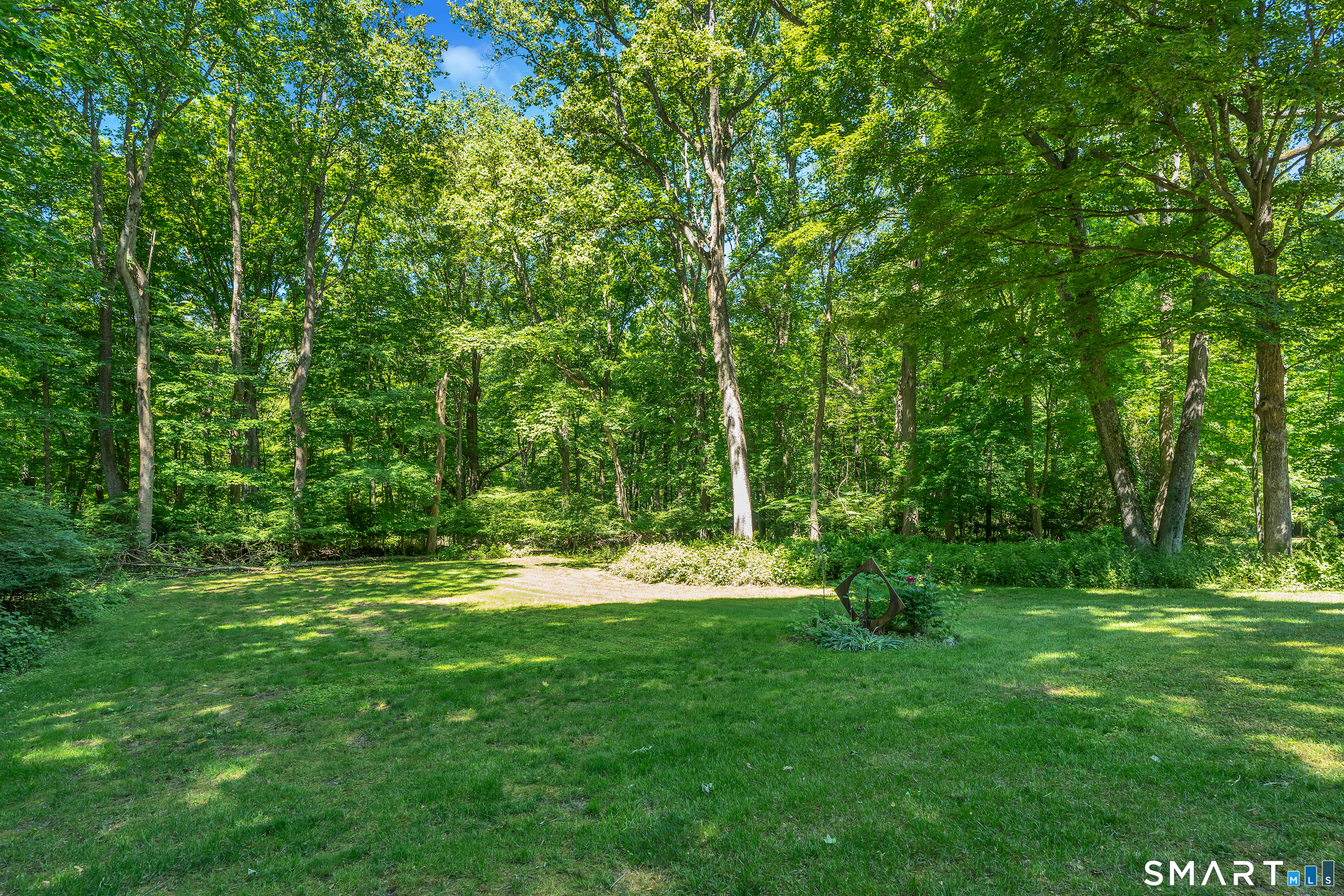 122 Fresh Meadow Drive Trumbull CT 06611