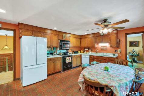 122 Fresh Meadow Drive Trumbull CT 06611