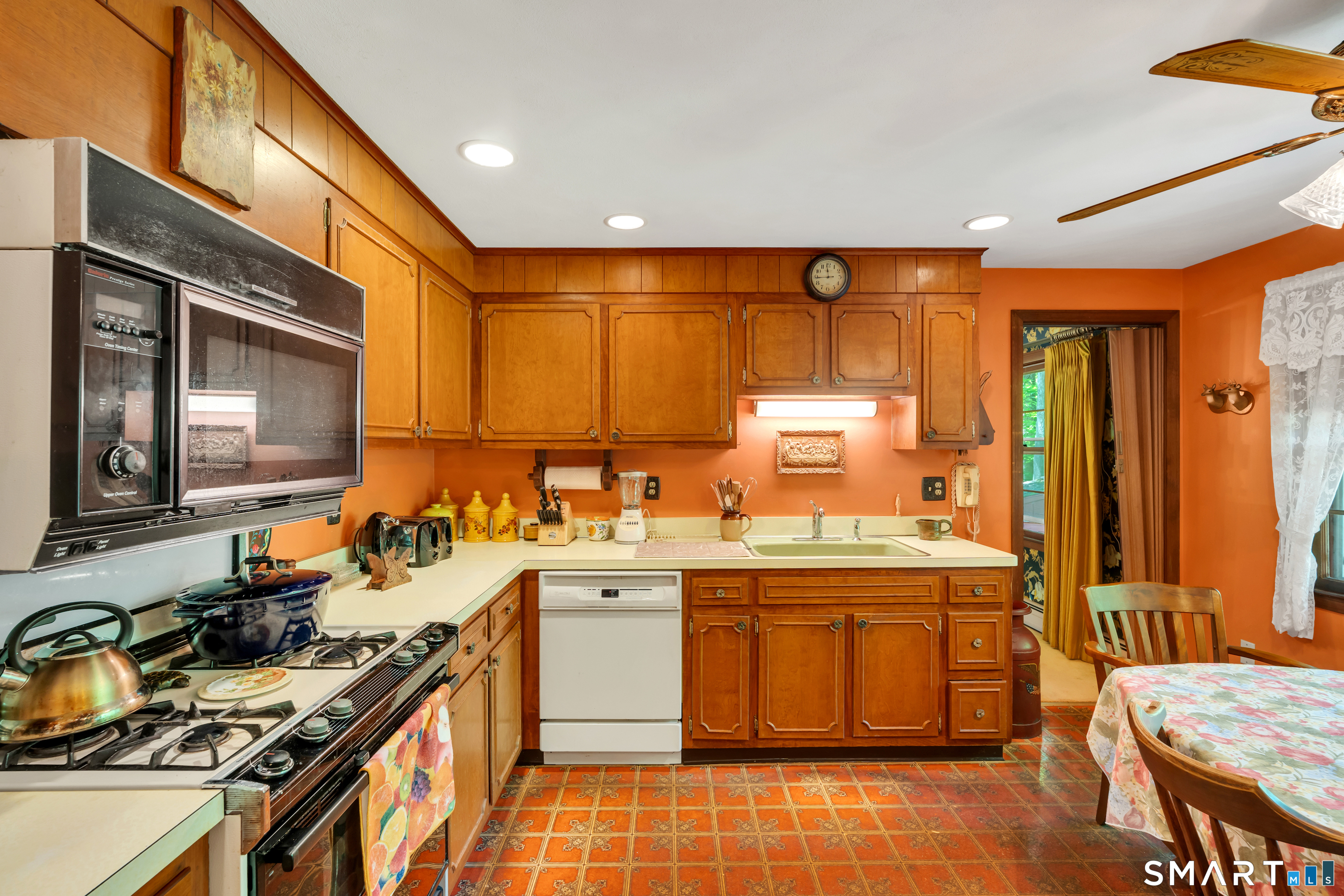 122 Fresh Meadow Drive Trumbull CT 06611