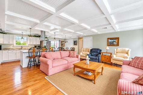 8 Montauk Avenue Stonington CT 06378