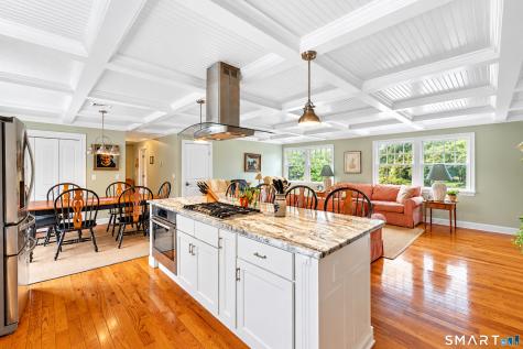 8 Montauk Avenue Stonington CT 06378