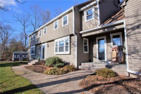 9 Somerset Lane Simsbury CT 06070