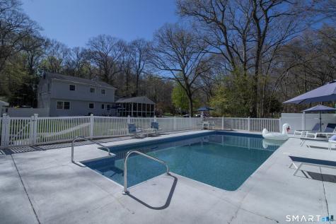 217 Stonehedge Lane Guilford CT 06437