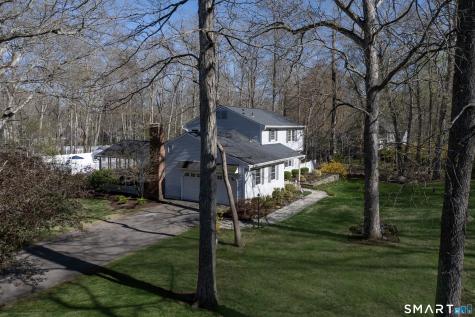 217 Stonehedge Lane Guilford CT 06437