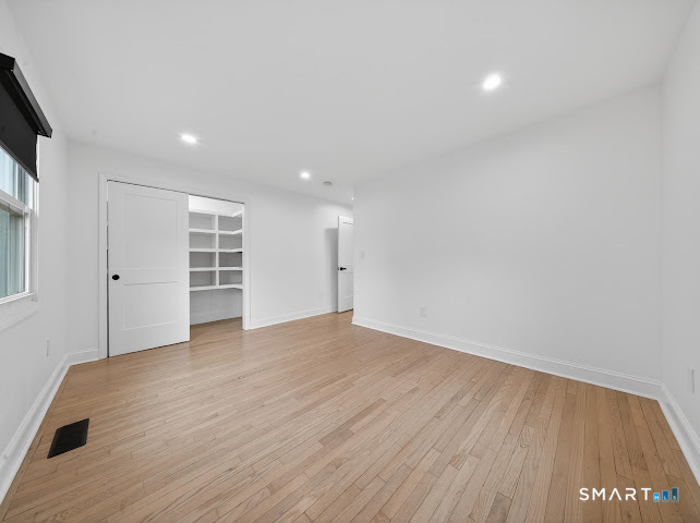 20 Oakridge Road Trumbull CT 06611