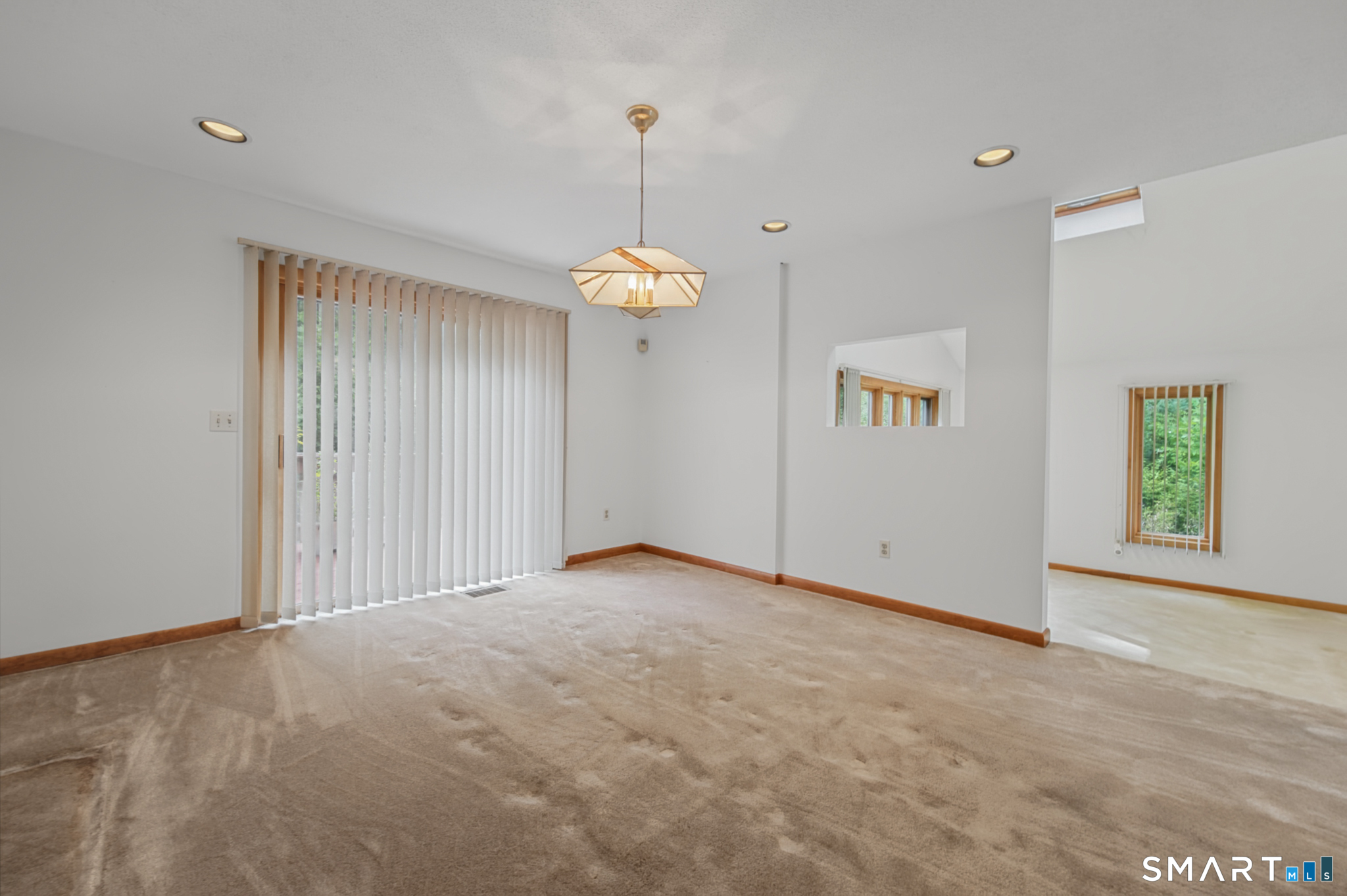 547 Simsbury Road Bloomfield CT 06002