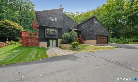547 Simsbury Road Bloomfield CT 06002