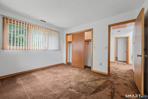 547 Simsbury Road Bloomfield CT 06002