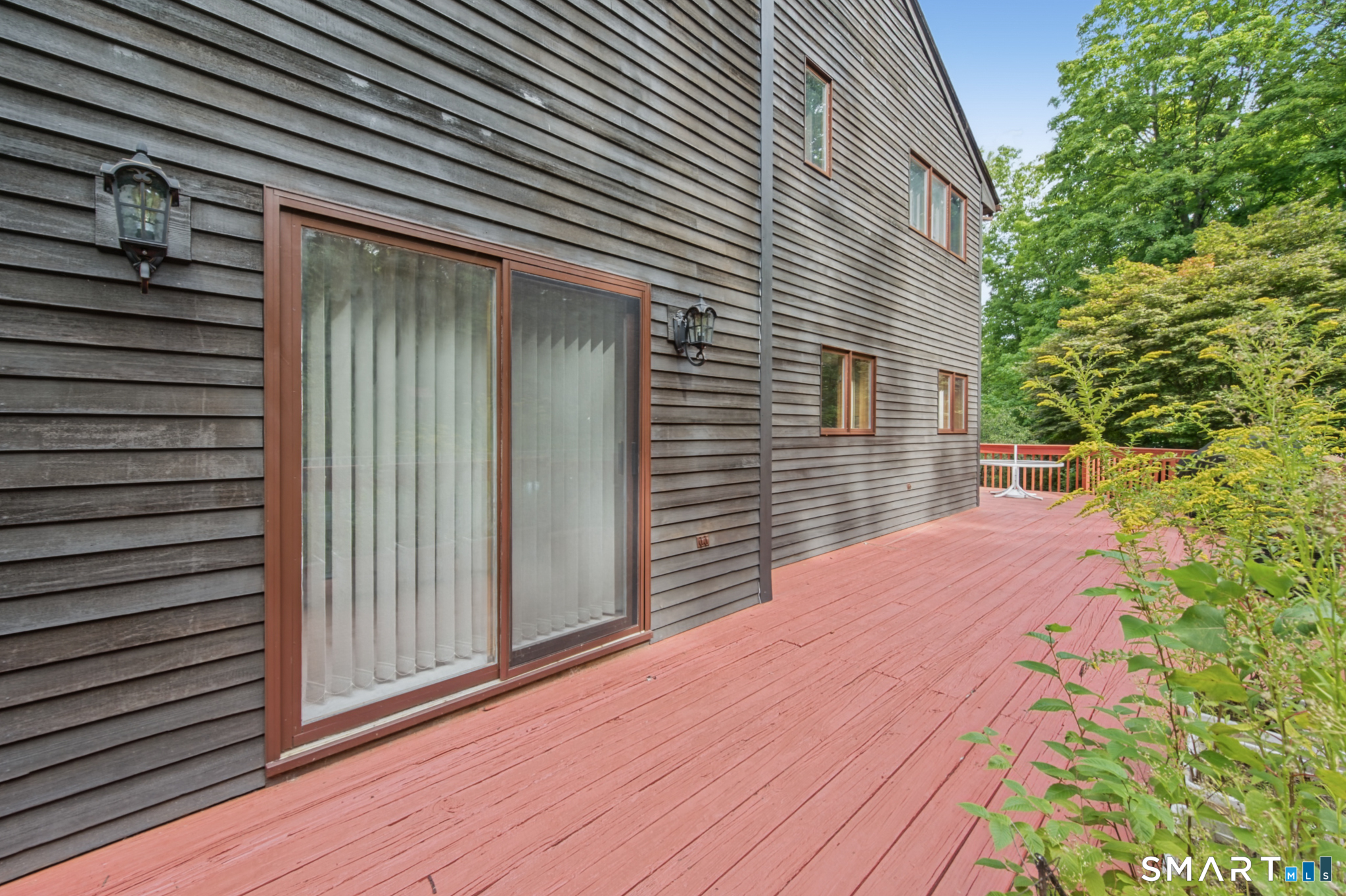 547 Simsbury Road Bloomfield CT 06002