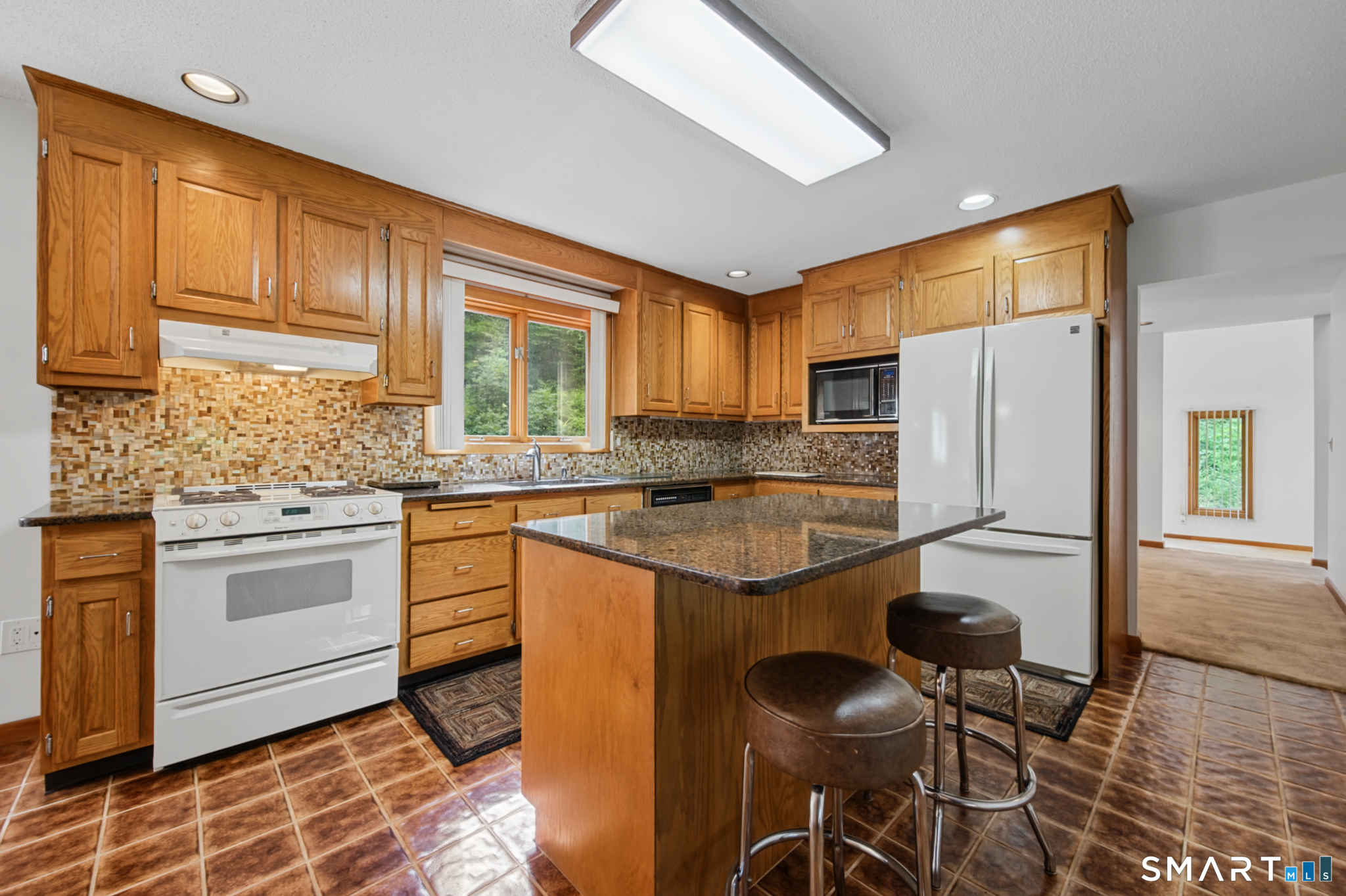 547 Simsbury Road Bloomfield CT 06002