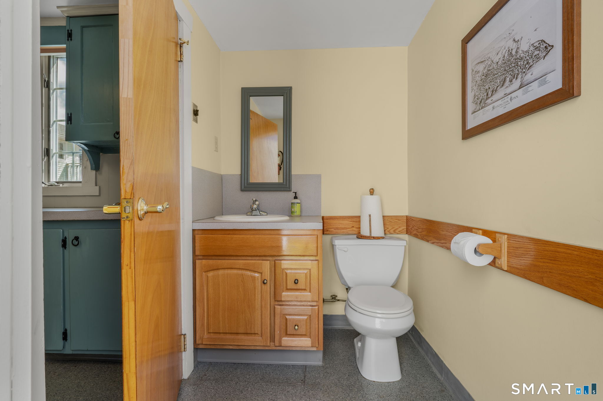 6 Hatch Street Stonington CT 06378