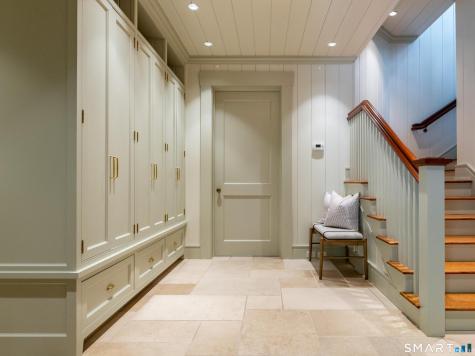 700 North Wilton Road New Canaan CT 06840