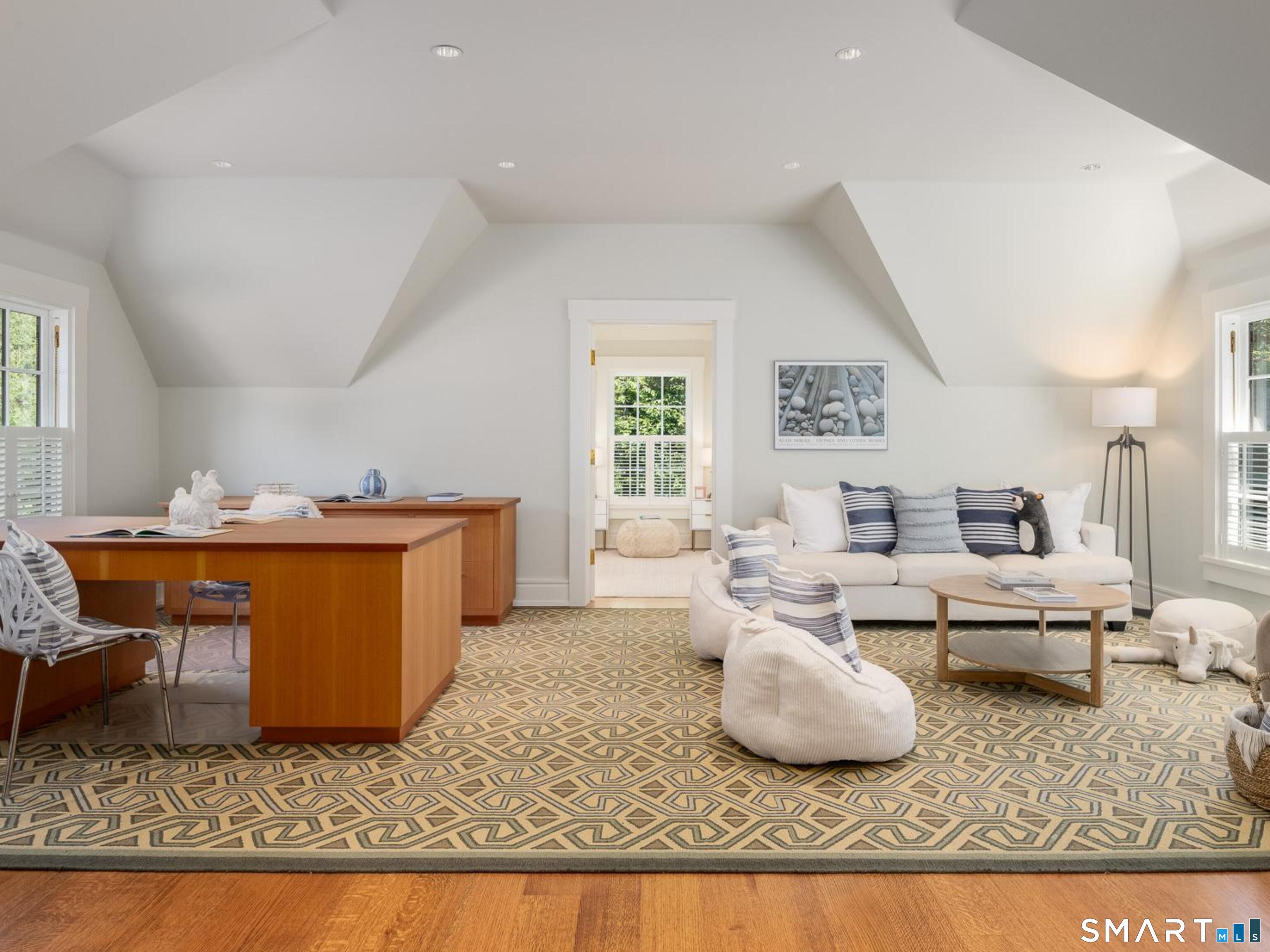 700 North Wilton Road New Canaan CT 06840