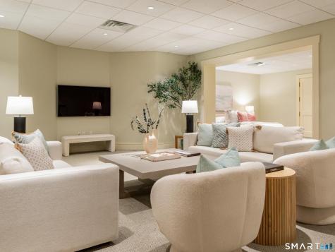 700 North Wilton Road New Canaan CT 06840