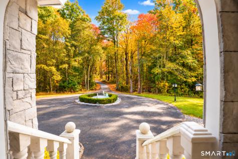367 Cedarwood Drive Orange CT 06477