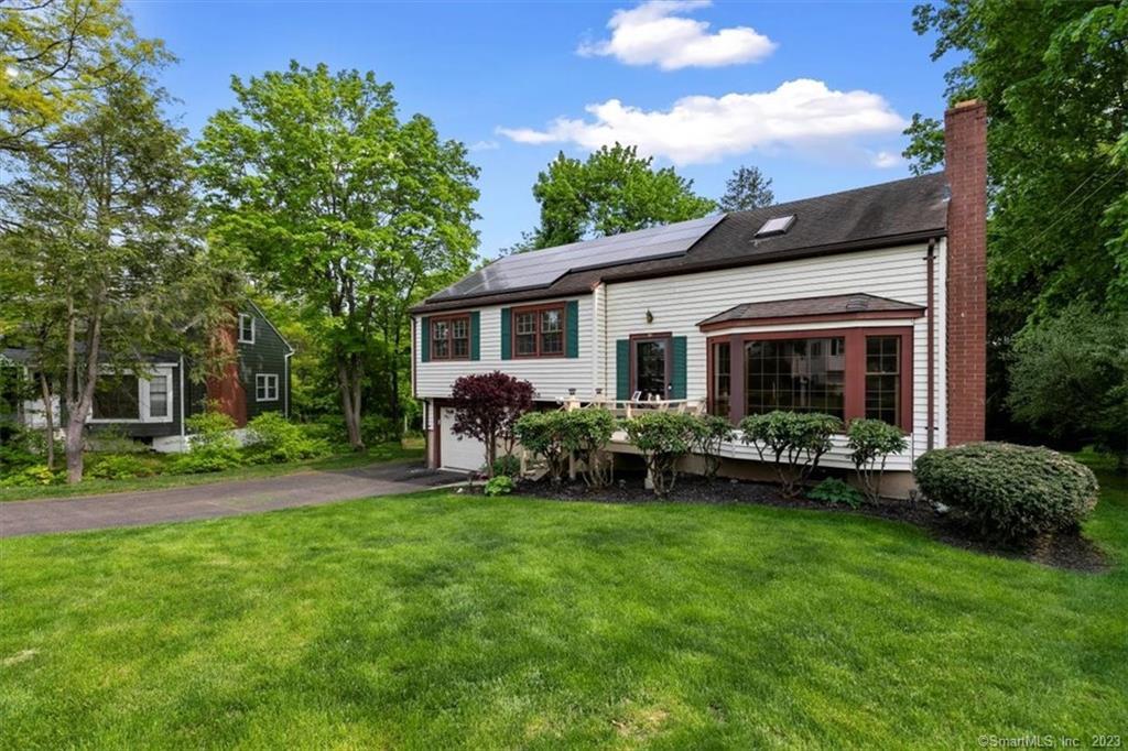 64 Corbin Road Hamden CT 06517