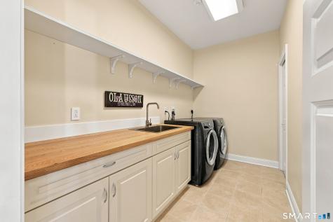 122 Lower Road Guilford CT 06437
