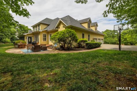 122 Lower Road Guilford CT 06437
