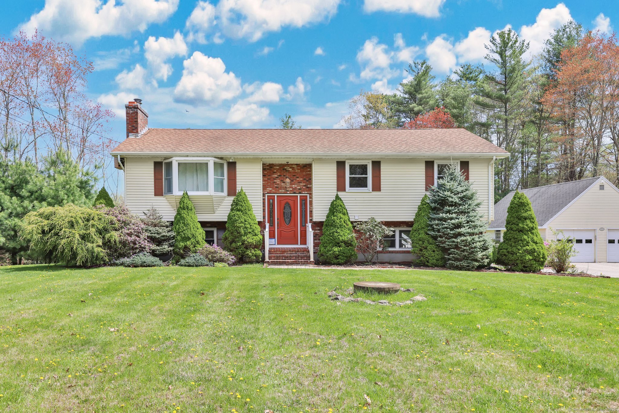 68 Luchon Road Willington CT 06279