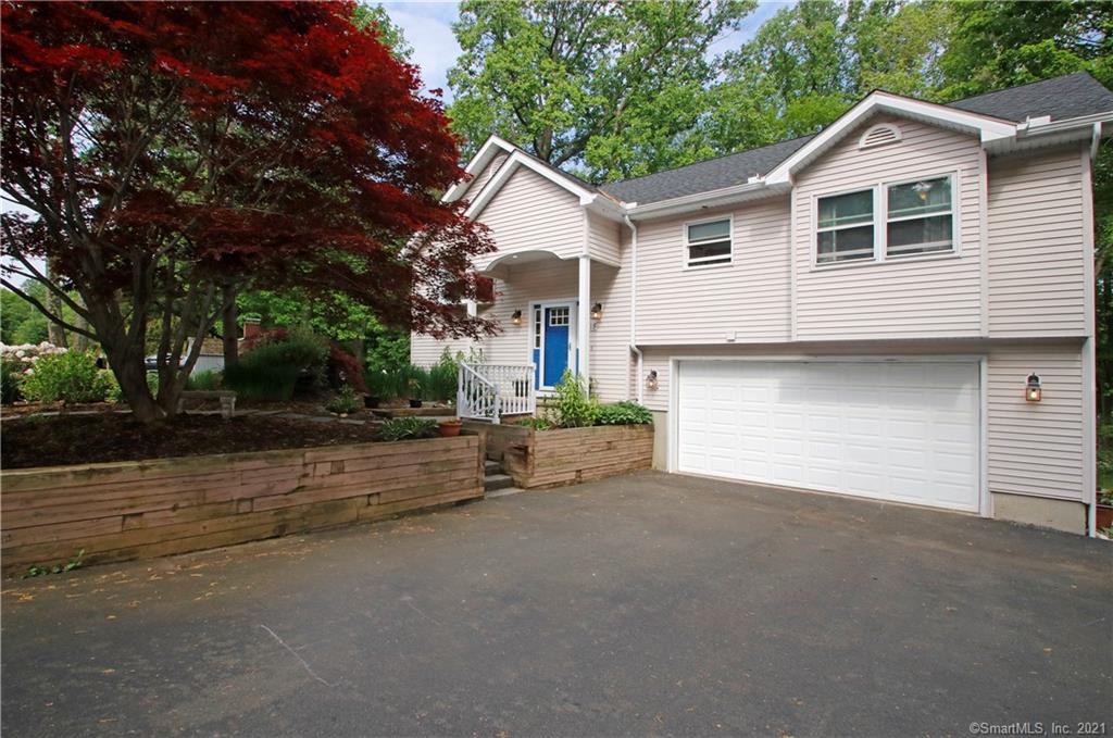 18 Sherwood Drive Prospect CT 06712