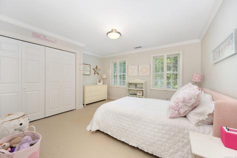 2 Mccrea Lane Darien CT 06820