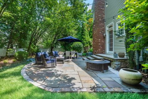 2 Mccrea Lane Darien CT 06820