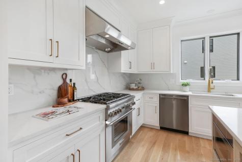 345 Reef Road Fairfield CT 06824