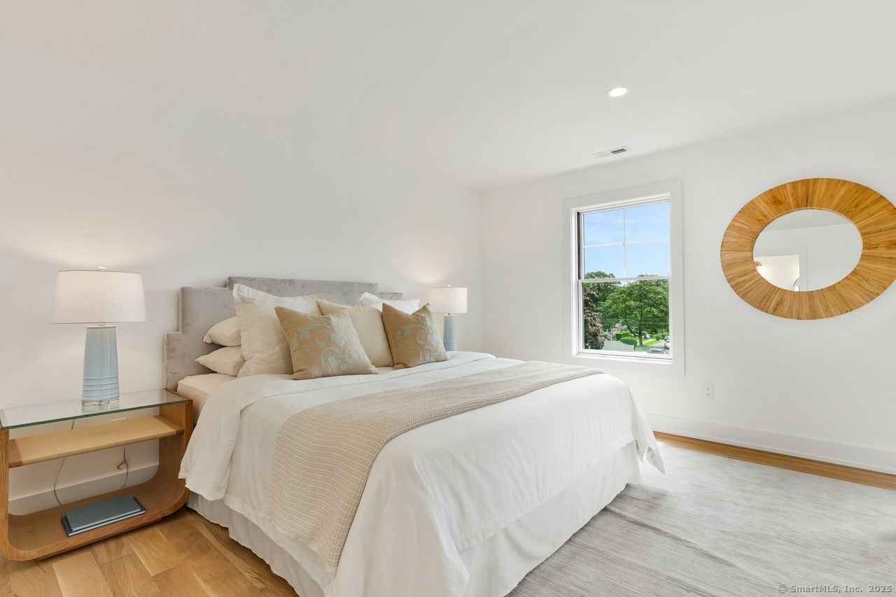 345 Reef Road Fairfield CT 06824