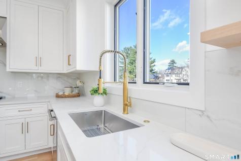 345 Reef Road Fairfield CT 06824