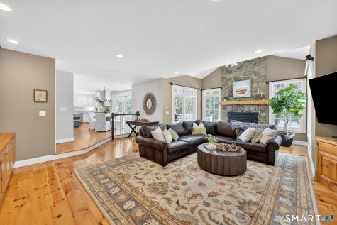 12 The Glade Simsbury CT 06070