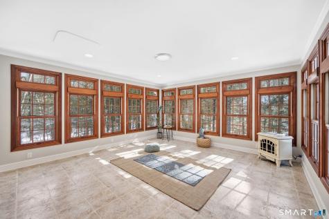 12 The Glade Simsbury CT 06070