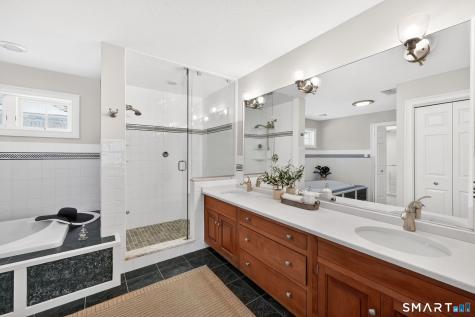 12 The Glade Simsbury CT 06070