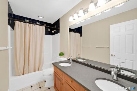 12 The Glade Simsbury CT 06070