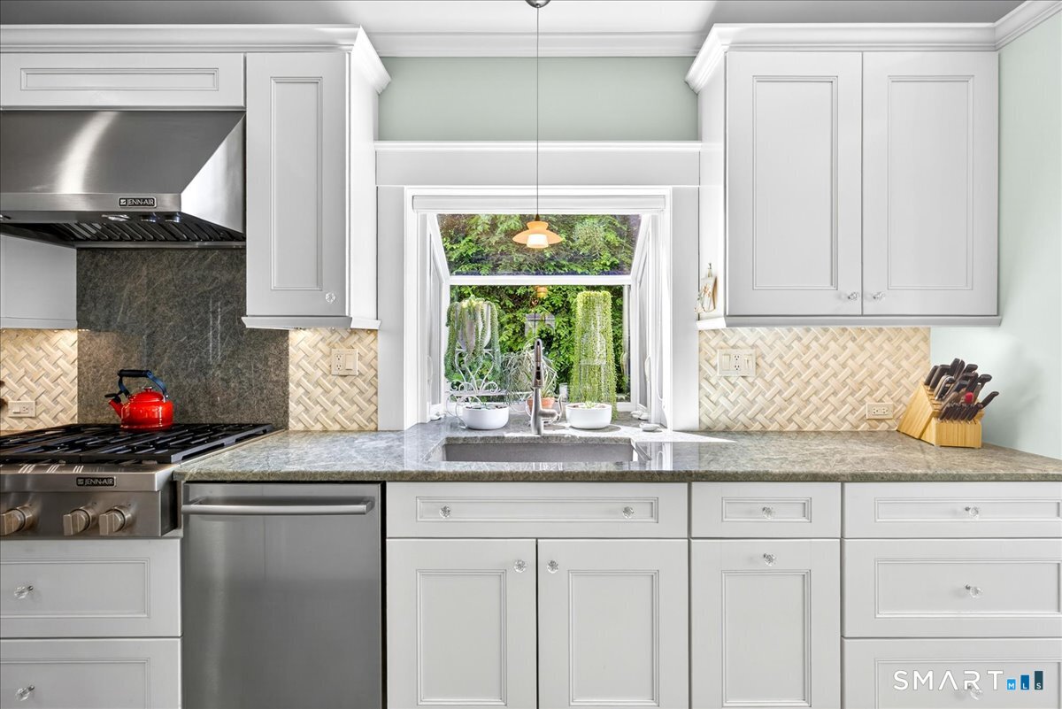 46 Maple Street Milford CT 06460