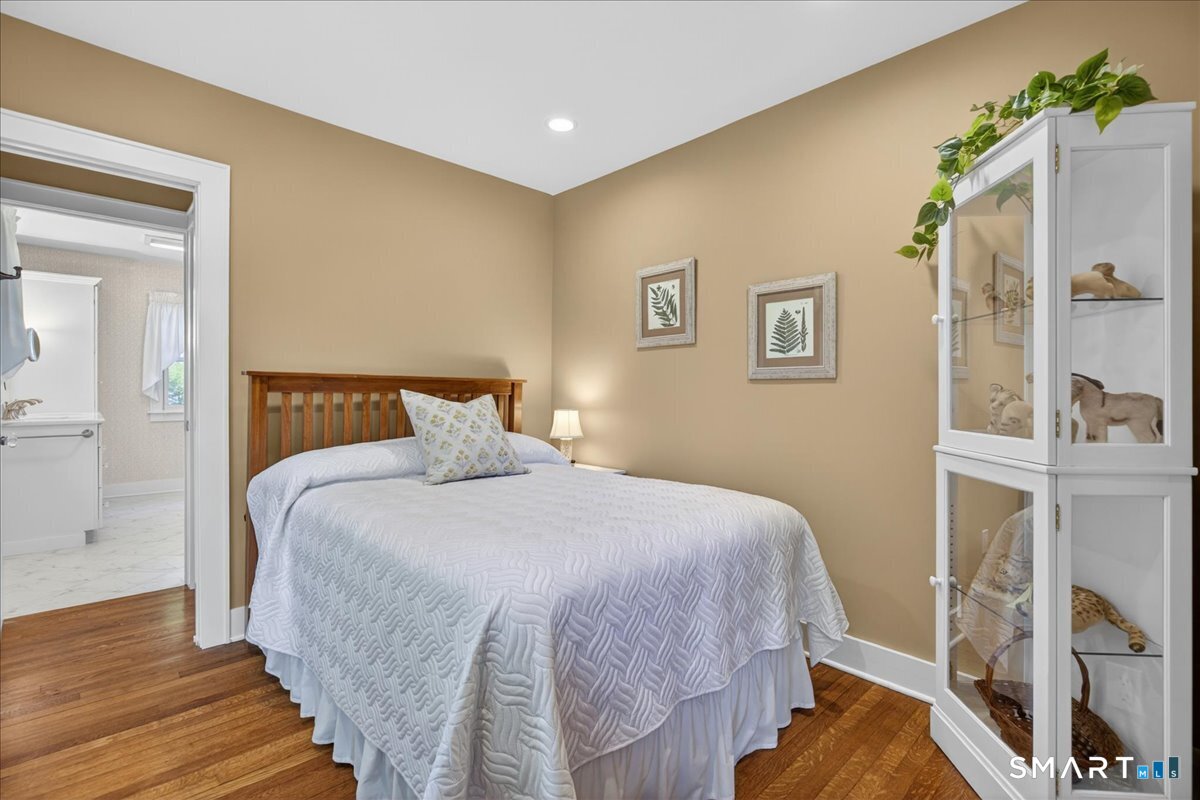 46 Maple Street Milford CT 06460