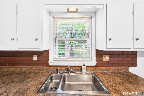 31 Dydo Drive Montville CT 06382