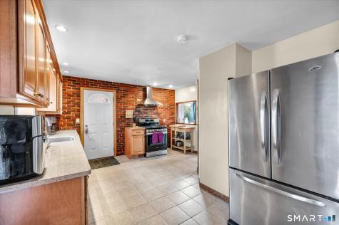 90 West Side Drive Hamden CT 06514
