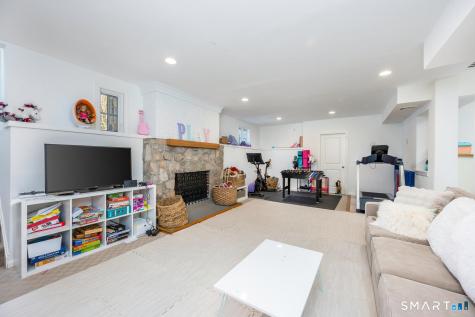 20 Outlook Drive Darien CT 06820