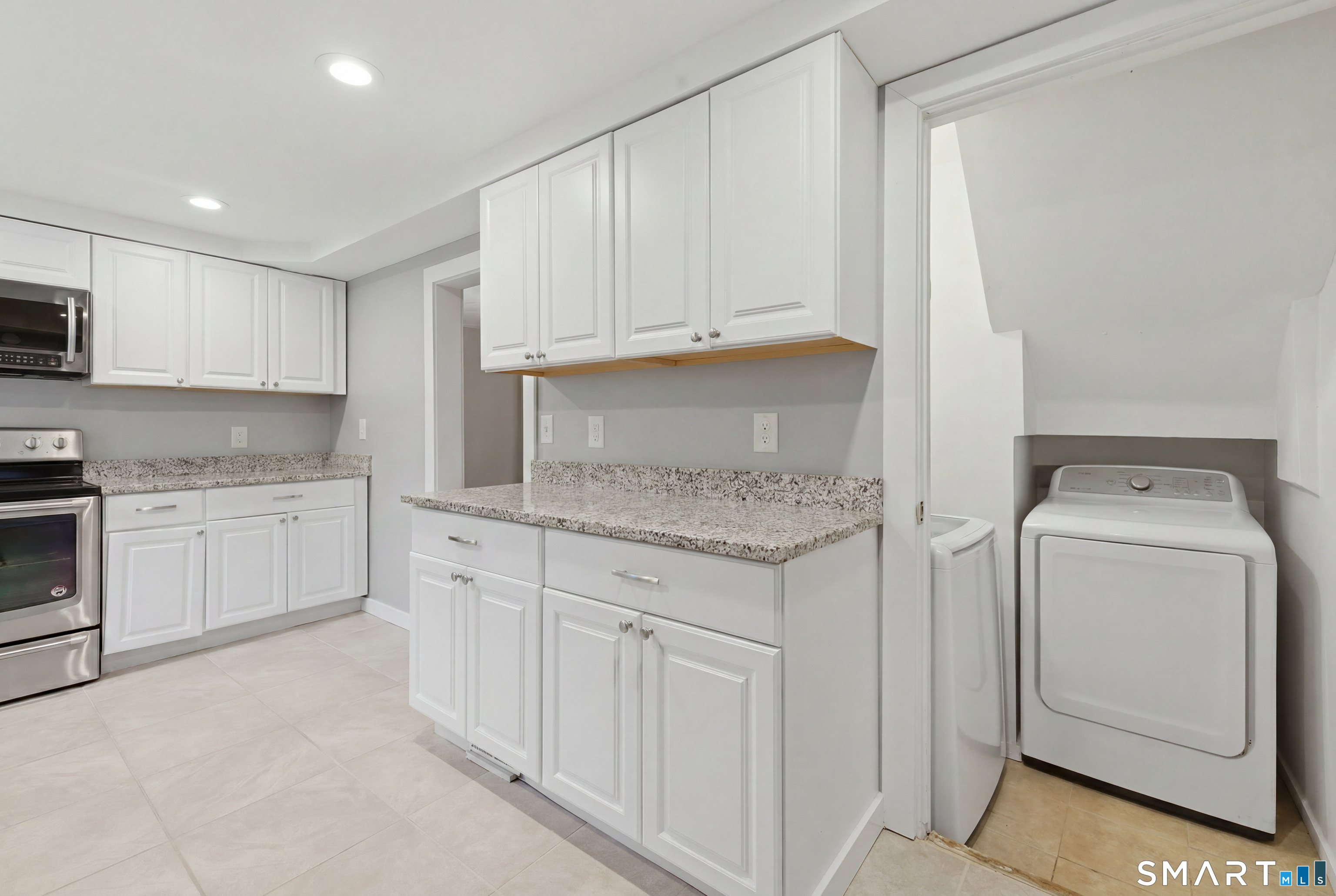 37 North Wawecus Hill Road Norwich CT 06360