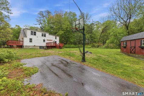 37 North Wawecus Hill Road Norwich CT 06360