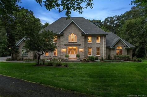 59 Hunters Crossing Burlington CT 06013
