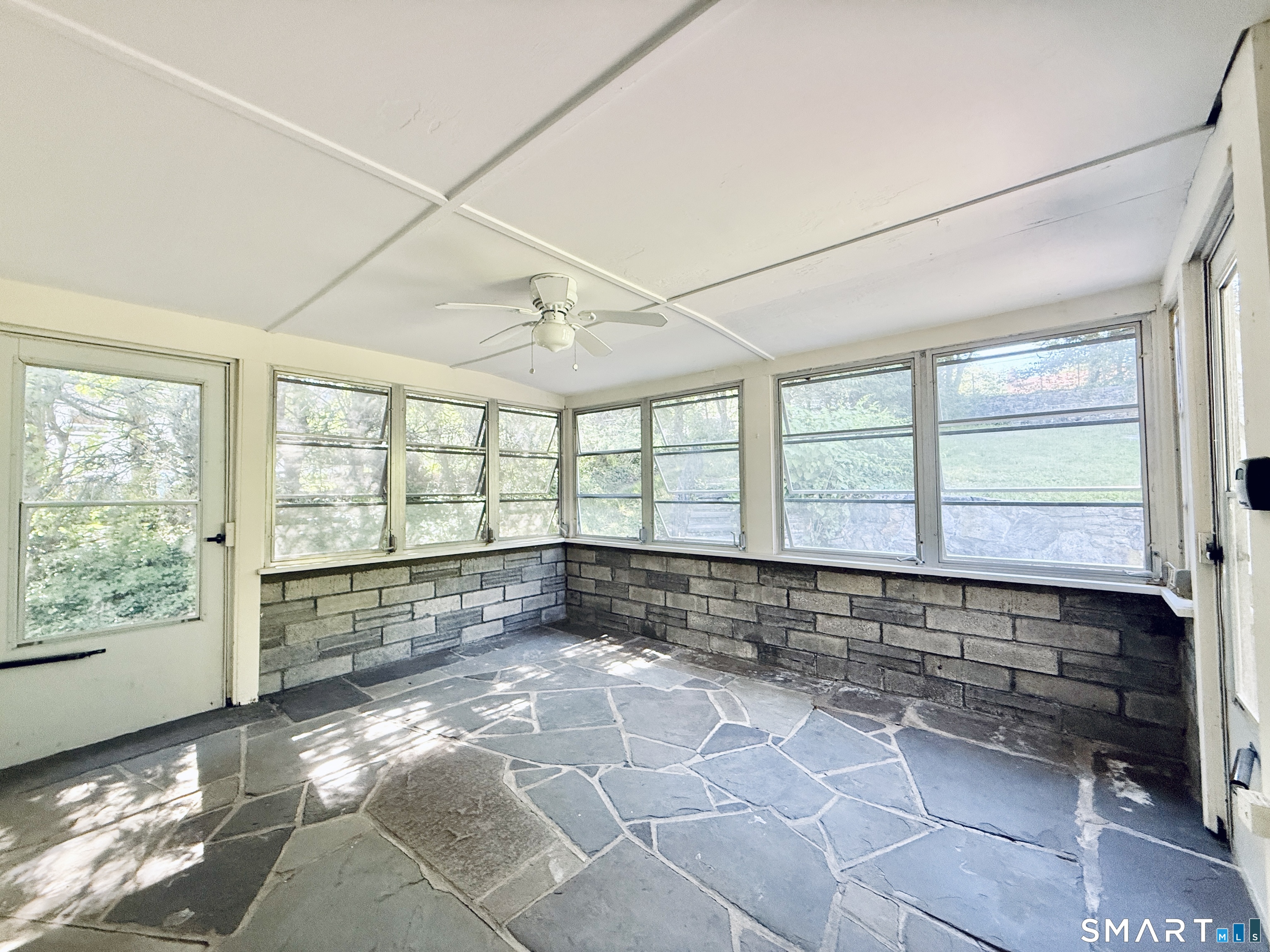 2326 Old Town Road Bridgeport CT 06606