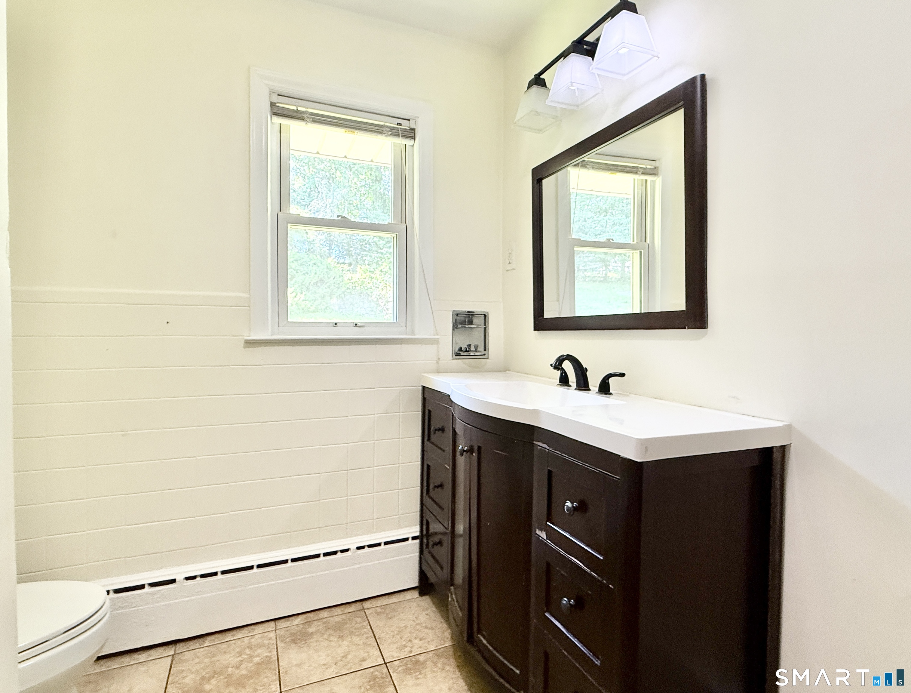 2326 Old Town Road Bridgeport CT 06606