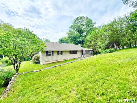 2326 Old Town Road Bridgeport CT 06606