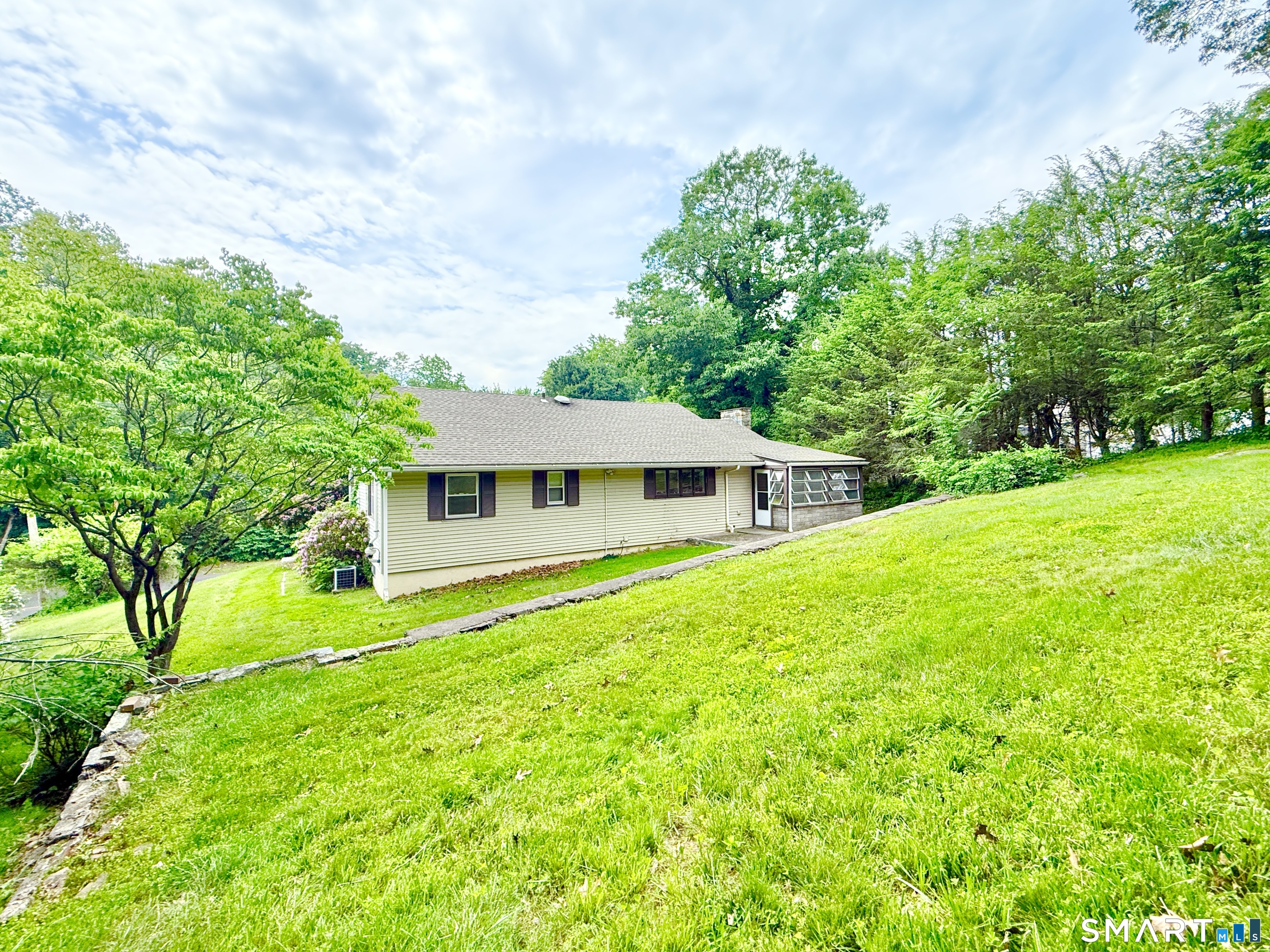 2326 Old Town Road Bridgeport CT 06606