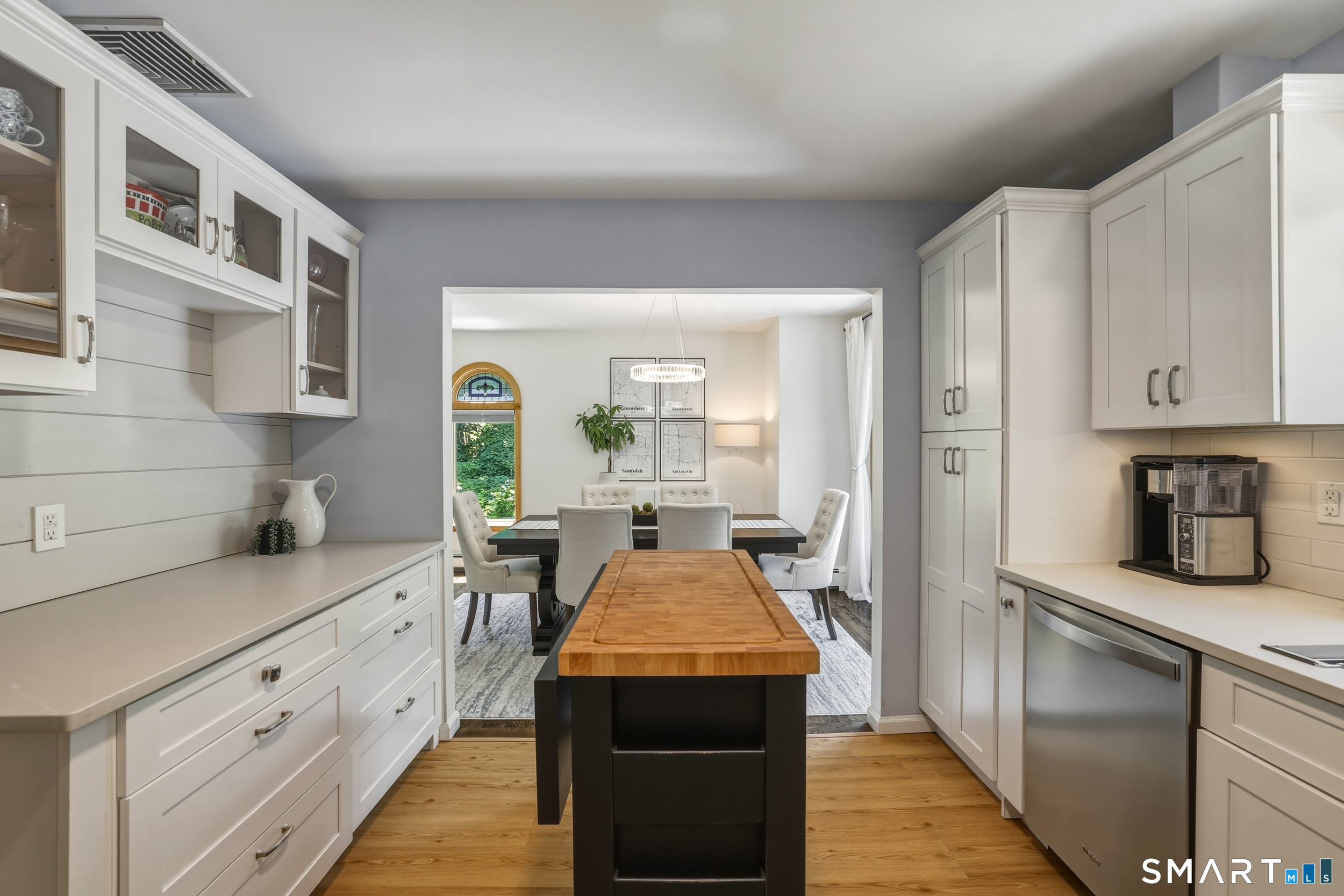 10 Albion Road New Fairfield CT 06812