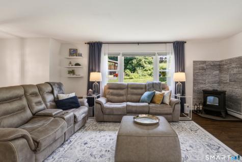 10 Albion Road New Fairfield CT 06812